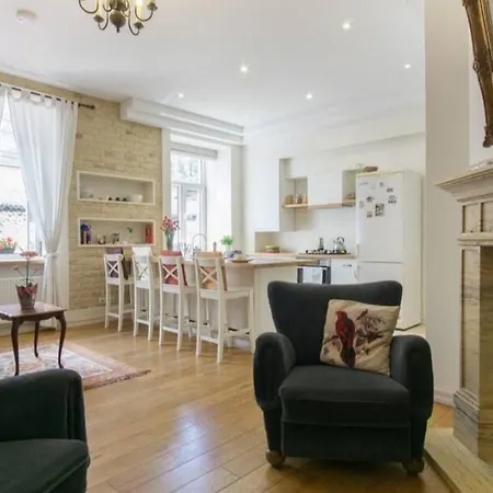 アパート Old Town Cosy One Bedroom With Fireplace *