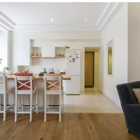 Lejlighed Old Town Cosy One Bedroom With Fireplace