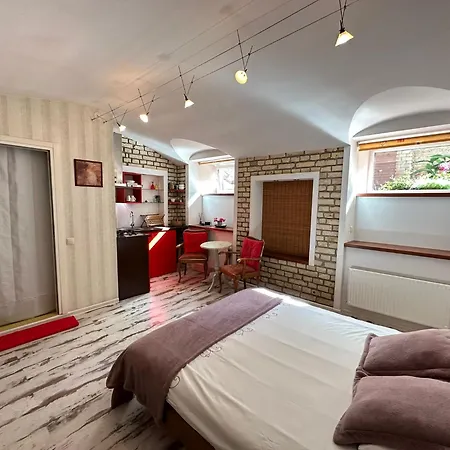 Lägenhet Old Town Cosy One Bedroom With Fireplace *